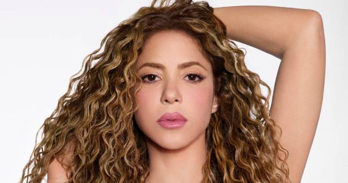 Shakira’s Haircare Stylist Reveals How the Right Shampoo Protects Color