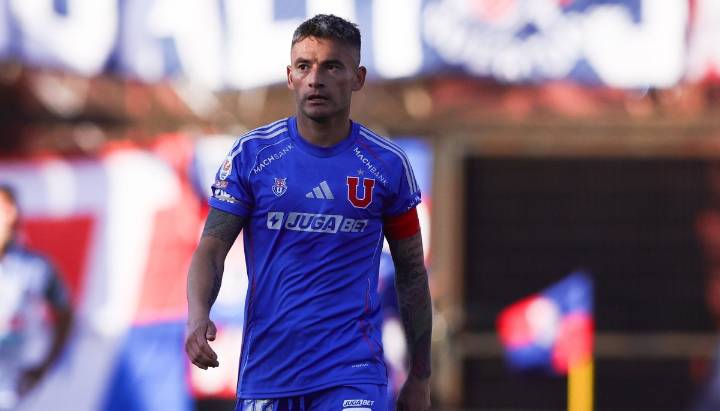 Charles Aránguiz descargó su furia contra dirigentes de la ANFP y el Sifup: "No quiero verles la cara"