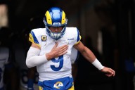 Deadspin | Rams QB Matthew Stafford sets TD pass streak record