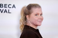 Amy Schumer credits 50-lb weight loss to Cushing’s disease battle