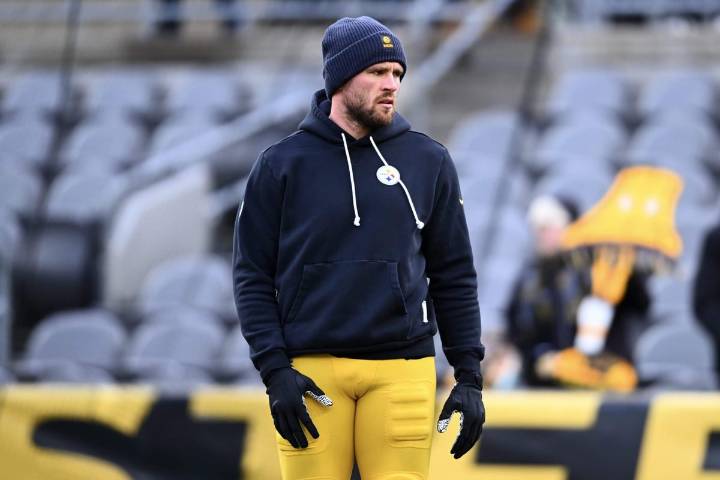 Steelers' T.J. Watt has surgery to repair partially collapsed lung, brother J.J. says
