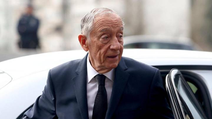 Rebelo de Sousa, presidente de Portugal, operado de urgencia por una hernia incarcerada