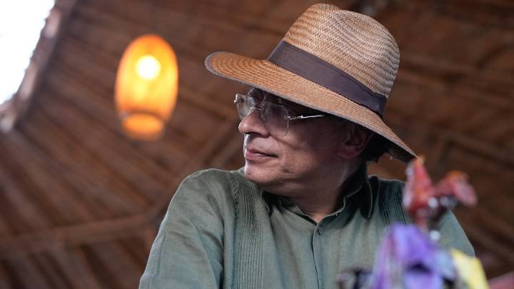 Si la gente está viajando y gastando: ¿por qué el gobierno Petro fue rajado en economía?