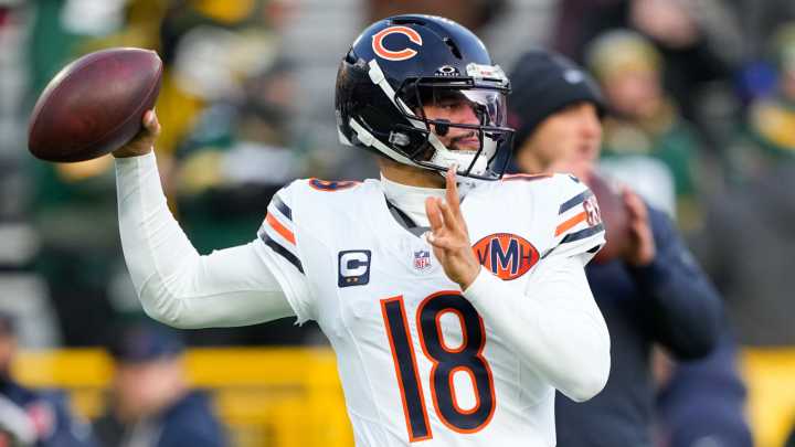 Caleb Williams shoulders blame for Bears' tough loss to Packers