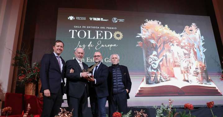Toledo premia a Juan Eslava Galán por su labor como divulgador histórico
