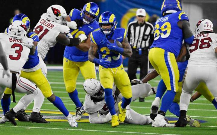 Rams focused on rebounding in Arizona, not the playoffs