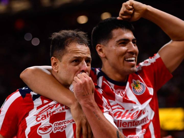 Javier Hernández deja estos números en su etapa final con Chivas
