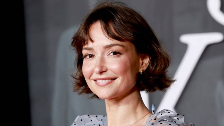 AT&T Star Milana Vayntrub Shares Flirty Photos & Raises $500K for Wildfire Victims