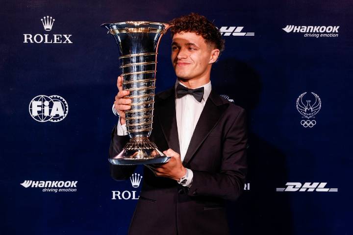 Lando Norris receives F1 world championship trophy at FIA gala in Uzbekistan