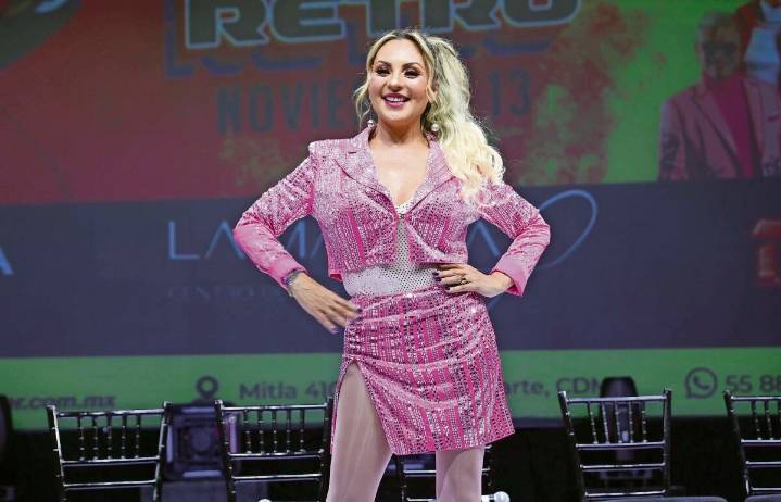 Mariana Ochoa factura a beneficio de sus hijos