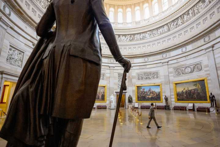 Legislative panel moves to make U.S. Capitol easier to navigate