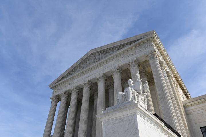 Corte Suprema decidirá sobre ciudadanía por nacimiento tras bloqueo de Trump