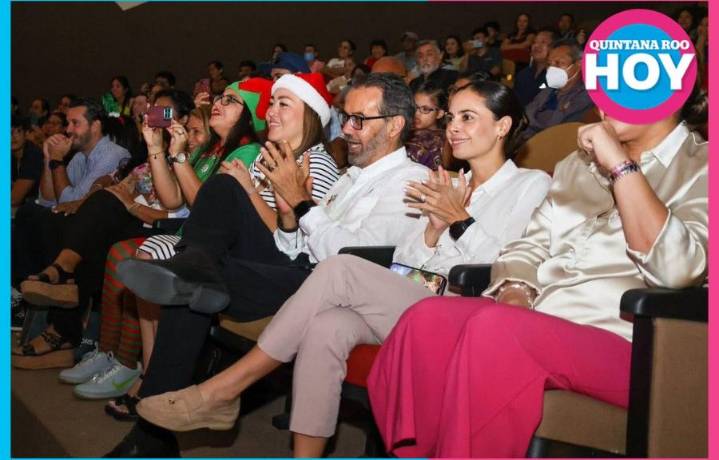 Ana Paty Peralta encabeza el Festival Navideño de los niños y niñas de CADI y CAI