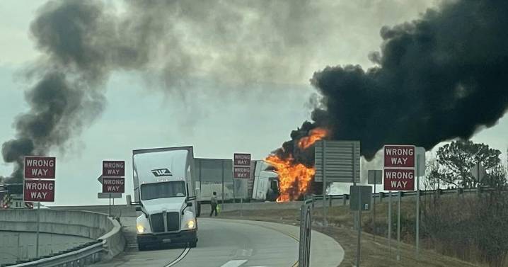 UPDATE: Deputies tried to stop wrong-way driver before 3 people, including driver, killed