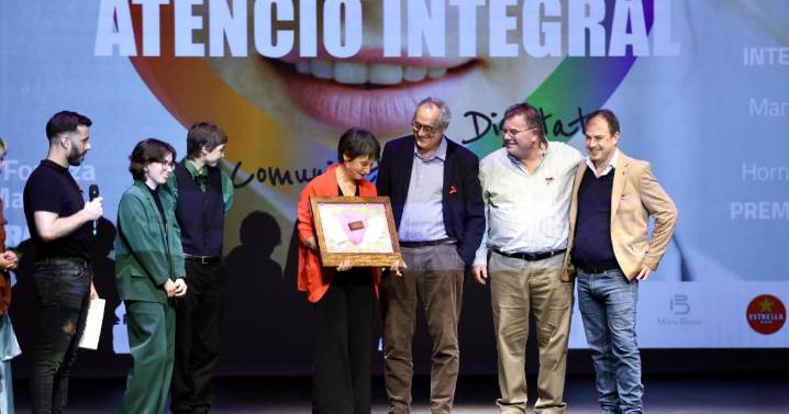 Una gala llena de reivindicación por una atención integral a las personas con VIH