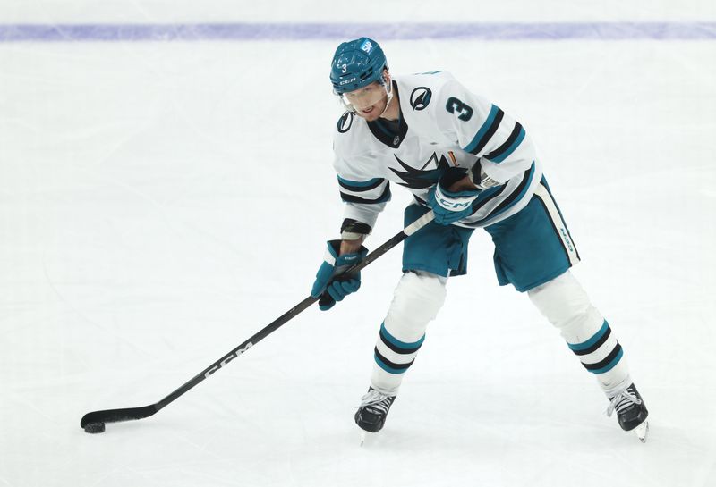 NHL roundup: Sharks stun Penguins with huge comeback