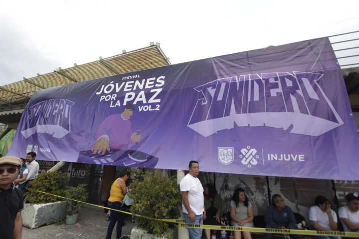 Reune INJUVE a más de 1,500 jóvenes en conciertos de Azul de Viena, Chucho Rivas y Arroba Nath