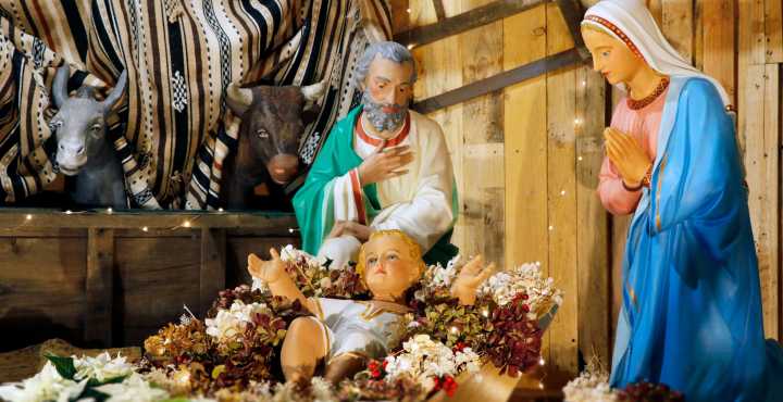 Illinois Church Draws Controversy Over ICE-Inspired Nativity Scene