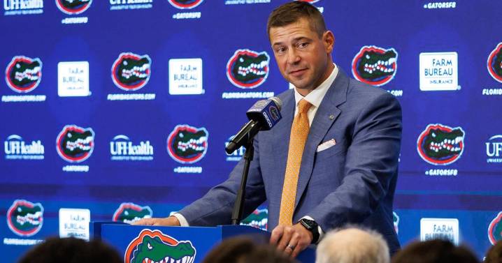 With Florida legends on hand, new Gators coach Jon Sumrall promises to 'just win a whole bunch'