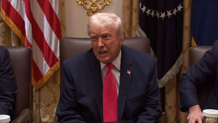 Trump Amenaza: "Cualquiera Que Venda Drogas a Nuestro País Es Susceptible de Ser Blanco de Un Ataque"