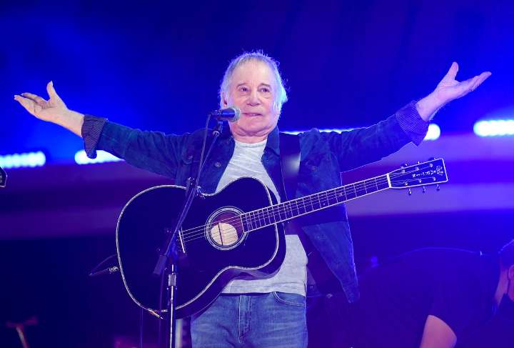 Paul Simon 84, comes out of retirement, announces new tour dates