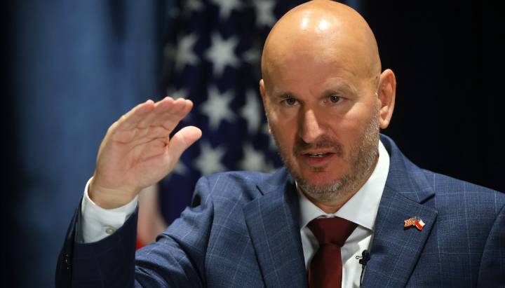 Embajador de EE.UU. en Chile valoró la "conversación franca y respetuosa" con Jeannette Jara