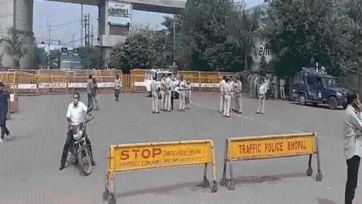 Two suspected Bangladeshis flee after securing Indian passports with forged documents in Bhopal