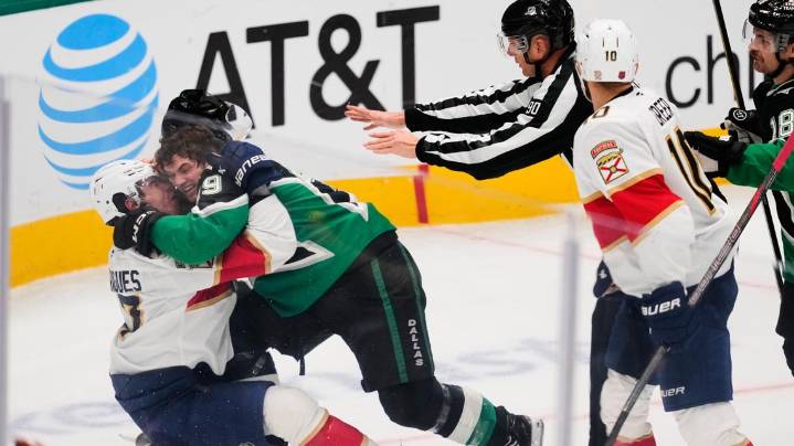 Florida Panthers celebrate 4-0 win over Dallas Stars