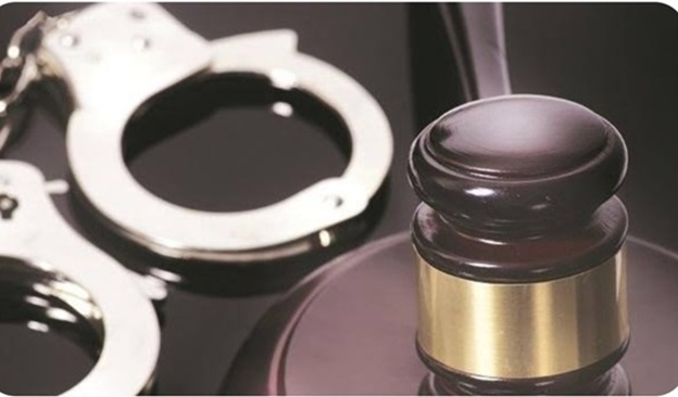 Female Police Sub-Inspector arrested red-handed for accepting Rs 15,000 bribe