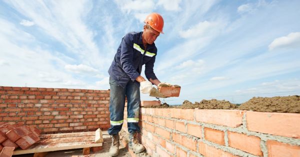 Cuánto cobra un albañil por hora en diciembre de 2025
