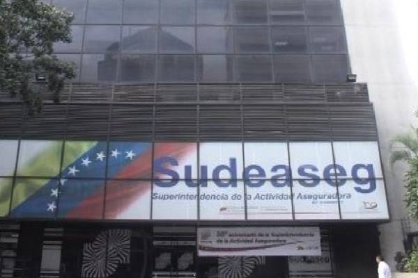 Designan a nuevo Superintendente de la Actividad Aseguradora