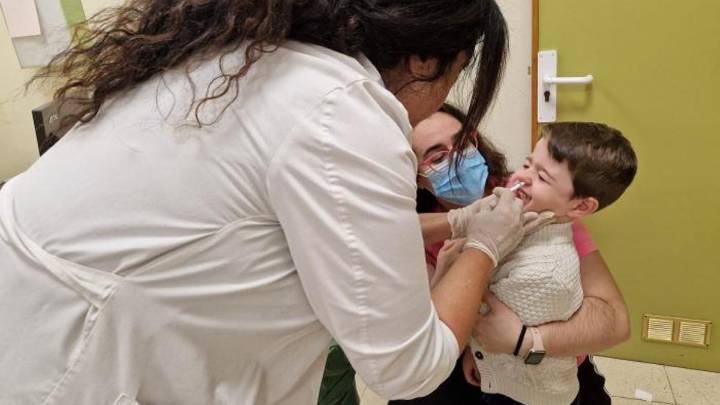 La «variante K», que colapsa hospitales en Reino Unido, solo es el 11% de la gripe que circula en Galicia