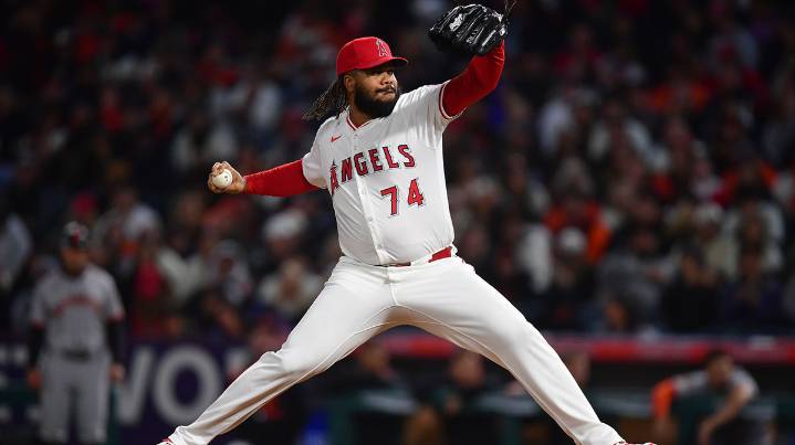 Tigers agree to contract with Kenley Jansen in free agency