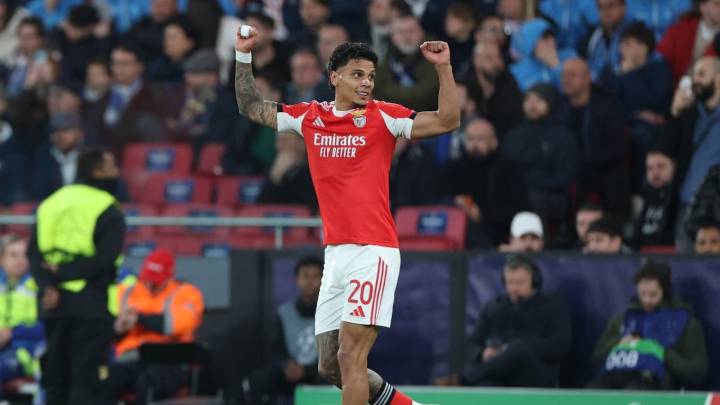 Richard Ríos volvió al gol y aportó para la victoria del Benfica ante el Napoli por la Liga de Campeones