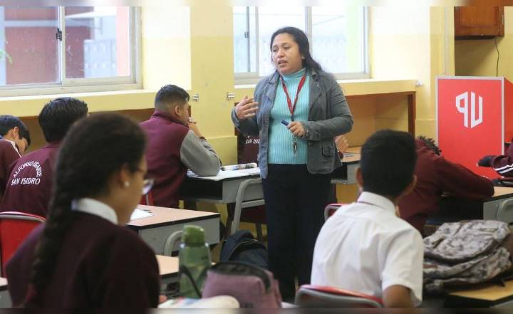 Oficializan aumento de sueldo para docentes: revisa la escala salarial de la CPM