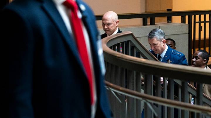 Survivors of boat strike did not radio for backup, Bradley tells lawmakers: Report