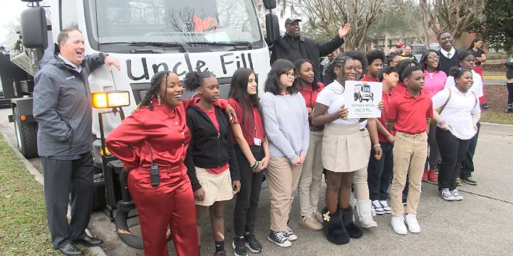 Meet ‘Uncle Fill:’ Middle school student names new Savannah pothole repair truck