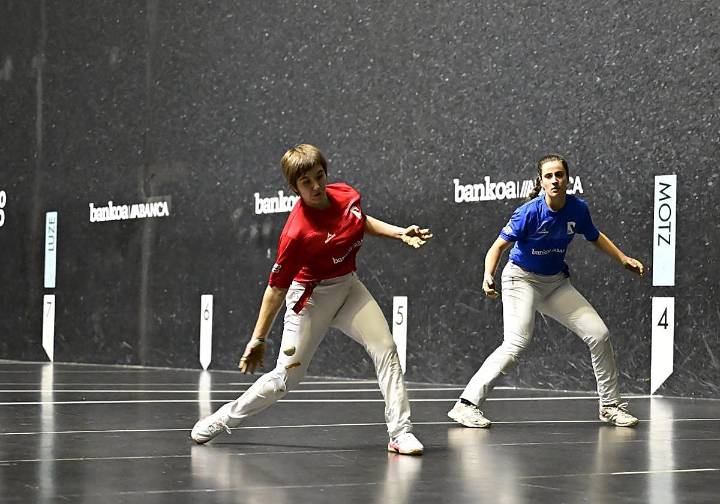 Landa manda cuatro zurdazos a botar detrás del siete