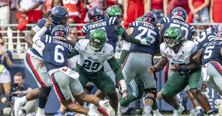 Pete Golding expects different Tulane team in CFP rematch
