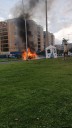 Bomberos controlan incendio vehicular en Pasto pese a demoras por falta de cultura vial