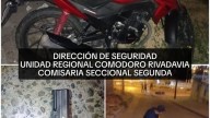 Desde una moto les disparó a un grupo de menores en calle Huergo