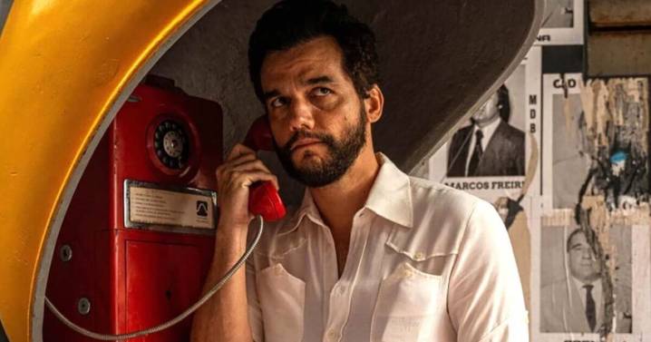 Let 'The Secret Agent' fill you in on what it's like to live under a dictatorship