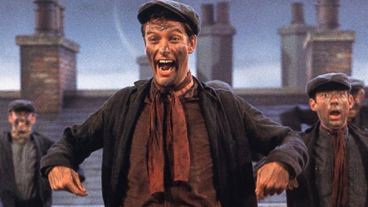 El mítico deshollinador de "Mary Poppins" cumplió 100 años y sentenció: "No son suficientes"