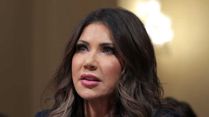Unfiltered Photo Of Kristi Noem's Makeup On Capitol Hill Is A Greasy Fail We Won't Soon Forget