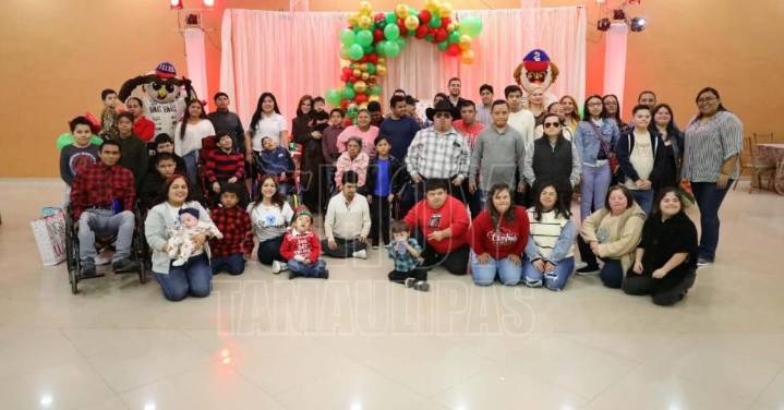 Magia y alegría en la posada anual de Dr. Sonrisas en Nuevo Laredo