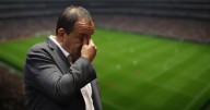 (VIDEO) Cuauhtémoc Blanco golpea a portero en partido amistoso de Chivas vs. América