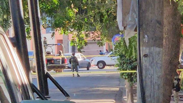 Sujetos armados ejecutan a un hombre en la colonia Esperanza, en Culiacán