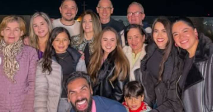 ¿Volvió el amor? Salomón Bustamante y Laura de León disfrutaron velitas juntos