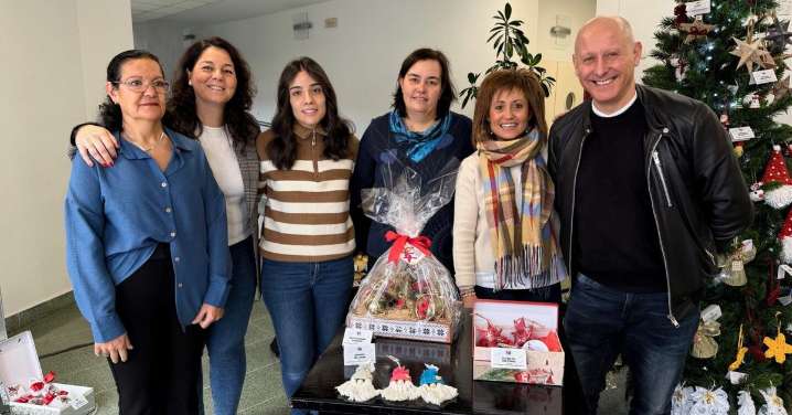 El concurso solidario de adornos de árbol de Navidad 2025 de Guijuelo ya tiene ganadores
