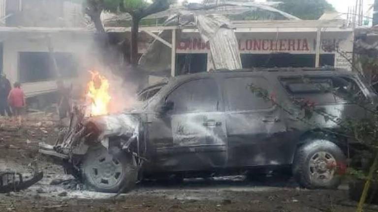 Sheinbaum exige a FGR explicar reclasificación de atentado con coche bomba en Michoacán